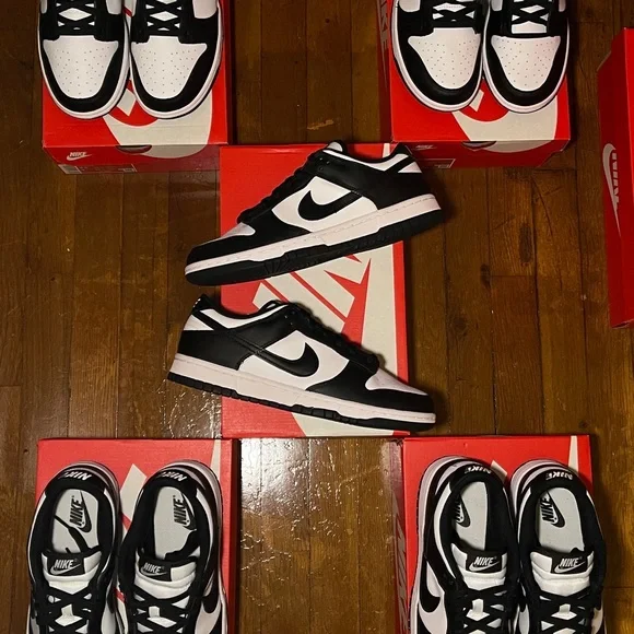 Nike Dunk Low - Picture 7 of 8